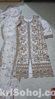 Gorgeous party wear dress